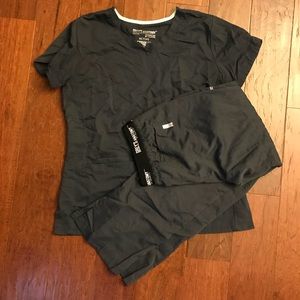 Grey’s Anatomy Gray Active Scrub Set